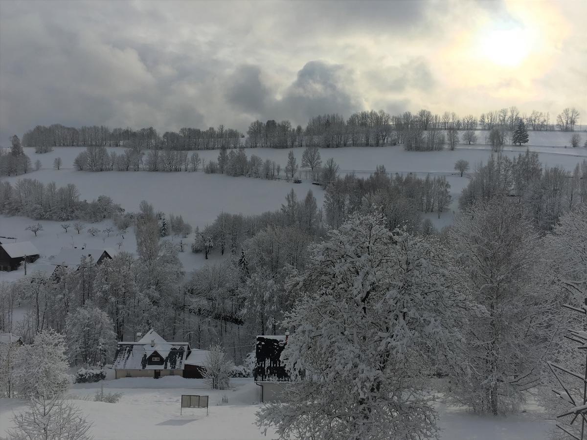 Apartman Stara Skola Vysoké nad Jizerou Buitenkant foto