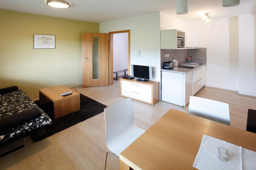 Apartman Stara Skola Vysoké nad Jizerou Kamer foto